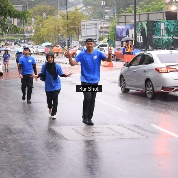 Runner Photo 7935352