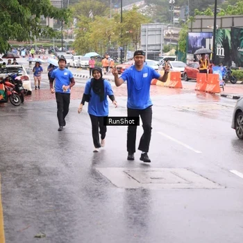 Runner Photo 7935359