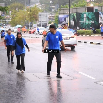 Runner Photo 7935362