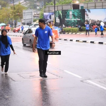 Runner Photo 7935365