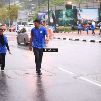 Runner Photo 7935367