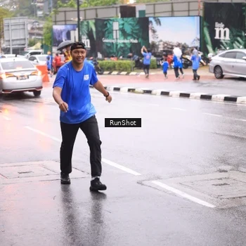 Runner Photo 7935370