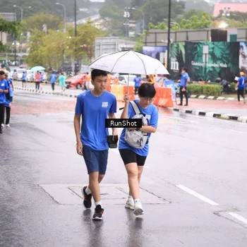 Runner Photo 7935379