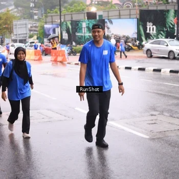 Runner Photo 7935383
