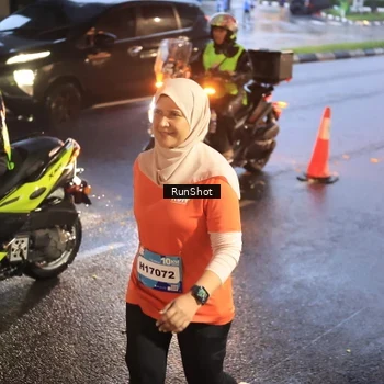 Runner Photo 7935395