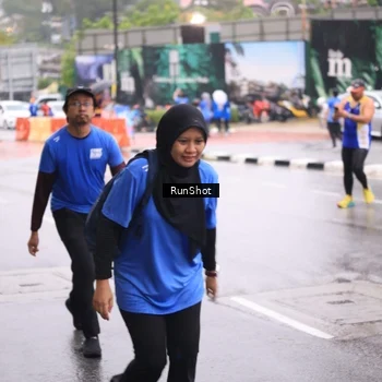 Runner Photo 7935399