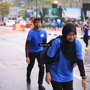 Runner Photo 7935403