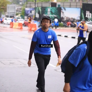 Runner Photo 7935404