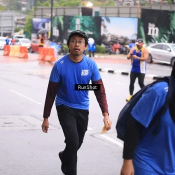 Runner Photo 7935409