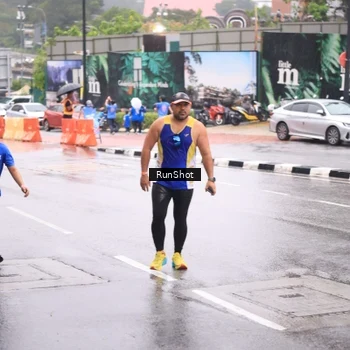 Runner Photo 7935416