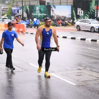 Runner Photo 7935425
