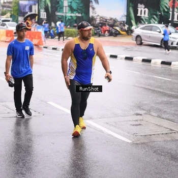 Runner Photo 7935430