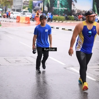Runner Photo 7935438