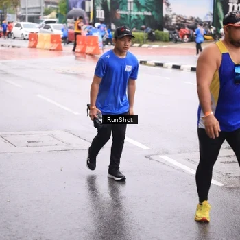 Runner Photo 7935445