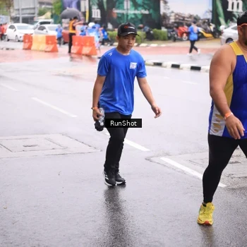 Runner Photo 7935446