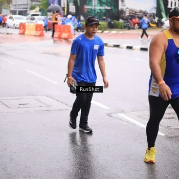 Runner Photo 7935447