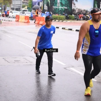 Runner Photo 7935451