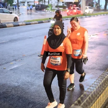 Runner Photo 7935475