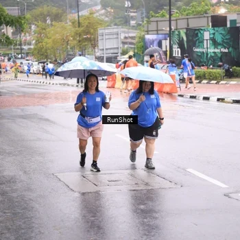 Runner Photo 7935480