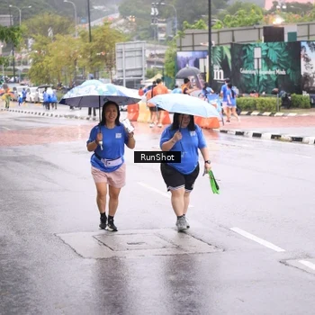 Runner Photo 7935485