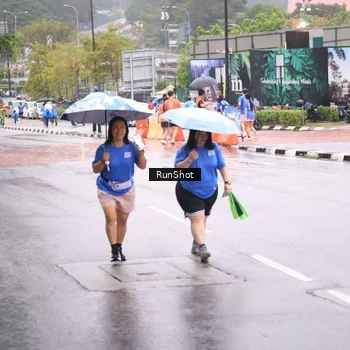 Runner Photo 7935486