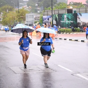 Runner Photo 7935489