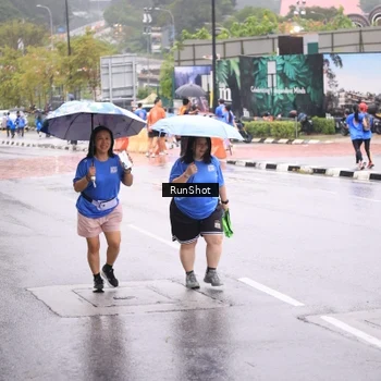 Runner Photo 7935491