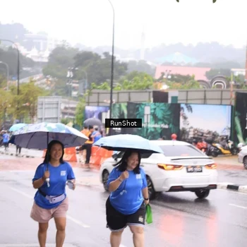 Runner Photo 7935506