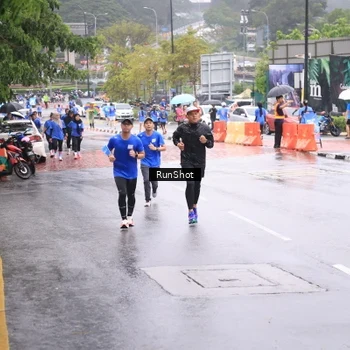 Runner Photo 7935519