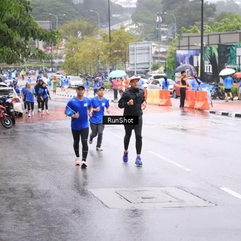Runner Photo 7935523