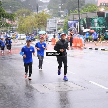 Runner Photo 7935534