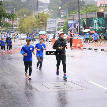 Runner Photo 7935545