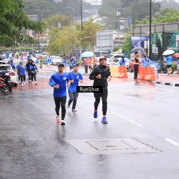Runner Photo 7935552