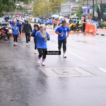 Runner Photo 7935592