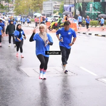 Runner Photo 7935598