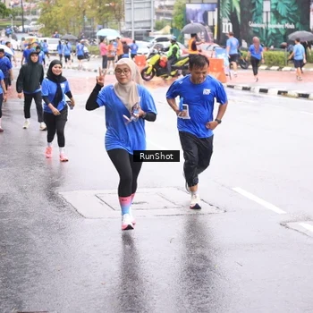 Runner Photo 7935599