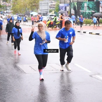 Runner Photo 7935600