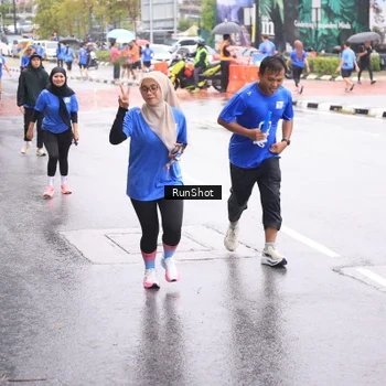 Runner Photo 7935601