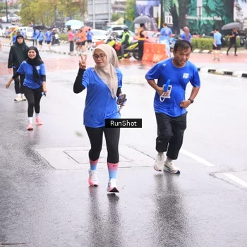 Runner Photo 7935603