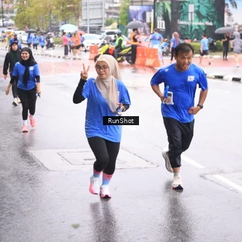 Runner Photo 7935607