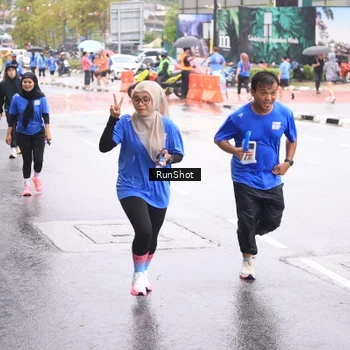 Runner Photo 7935608