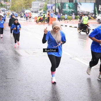 Runner Photo 7935615
