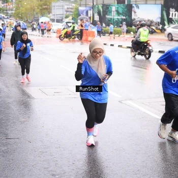 Runner Photo 7935616