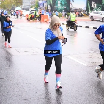 Runner Photo 7935621