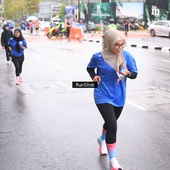 Runner Photo 7935625
