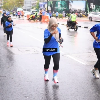 Runner Photo 7935644