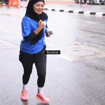 Runner Photo 7935648
