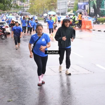 Runner Photo 7935660