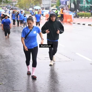 Runner Photo 7935661