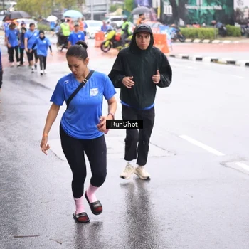 Runner Photo 7935669